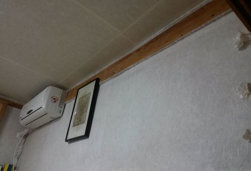 Пансион Namhyundang Guesthouse