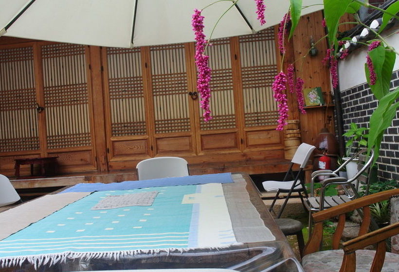 Пансион Namhyundang Guesthouse