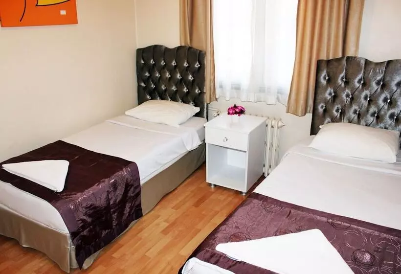 Sultan Hostel & Guesthouse