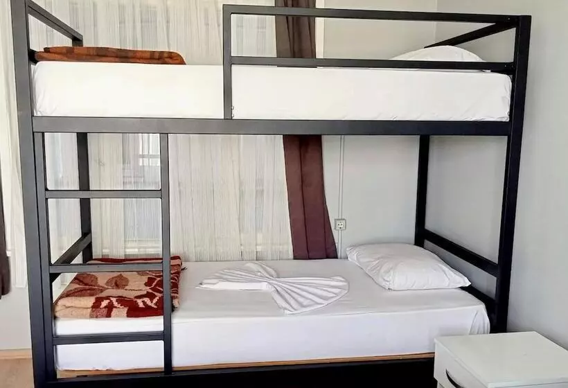 Sultan Hostel & Guesthouse