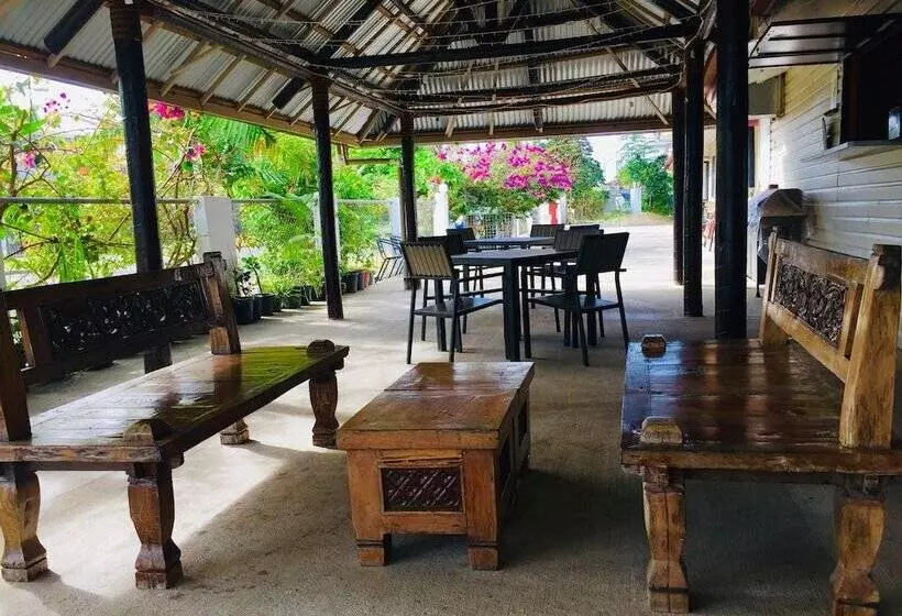 Szálló Beach Escape Resort