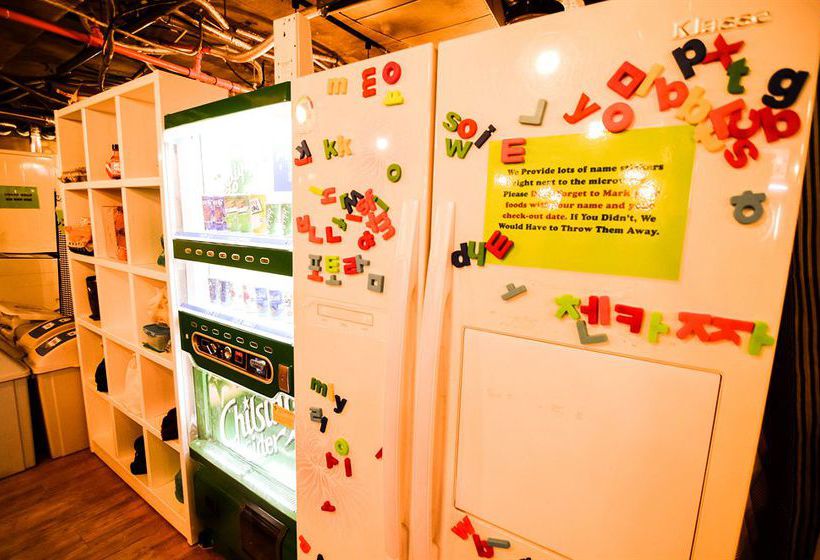 Kimchee Sinchon Guesthouse  Hostel