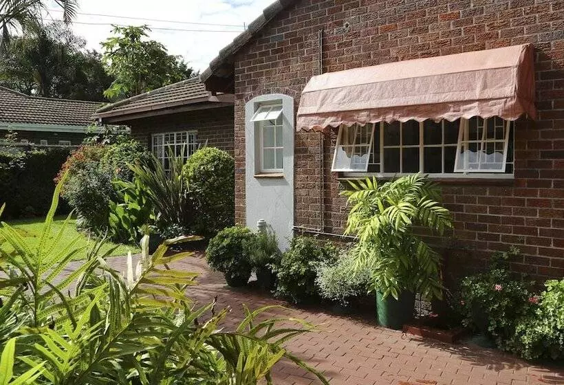 Bed and Breakfast Sunbird Guest House