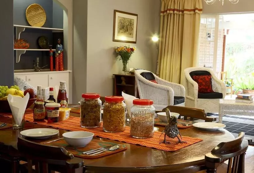 Bed and Breakfast Sunbird Guest House