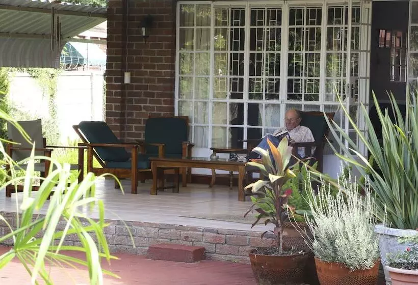 Bed and Breakfast Sunbird Guest House