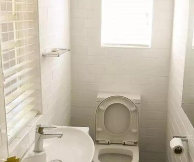 Bed and Breakfast Sunbird Guest House