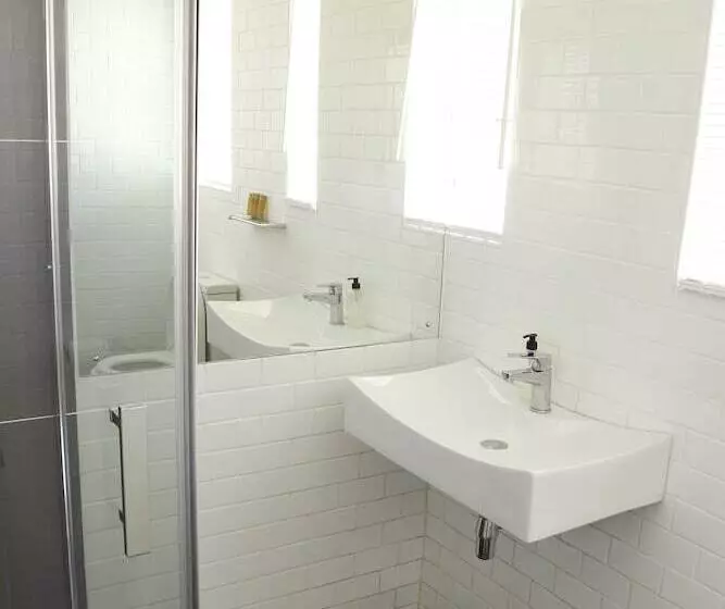 Bed and Breakfast Sunbird Guest House