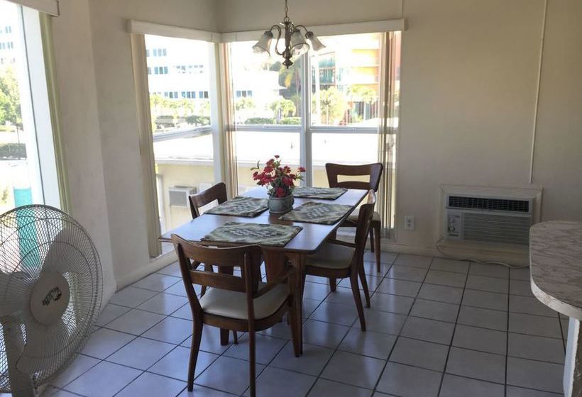 فندق على الطريق Deco Boutique