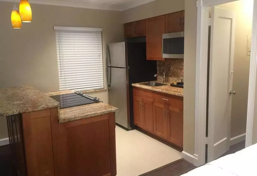 فندق على الطريق Deco Boutique