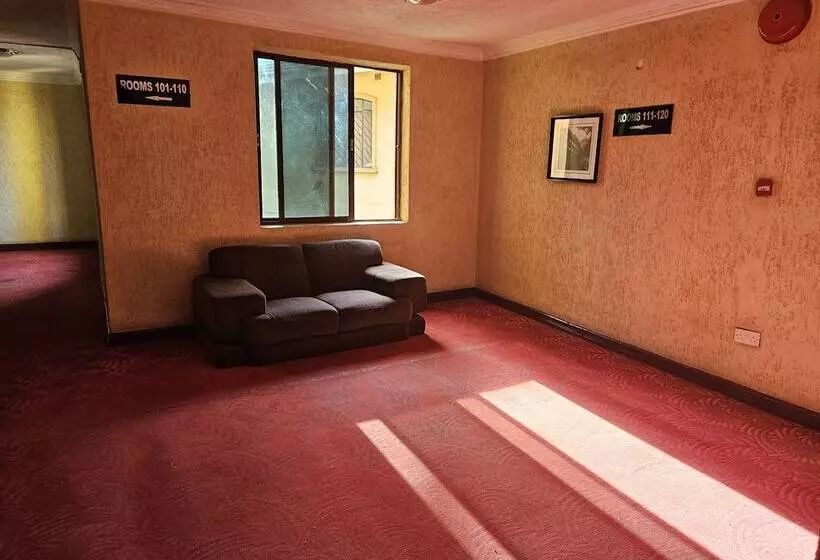 Bridgeview Hotel & Conference Centre