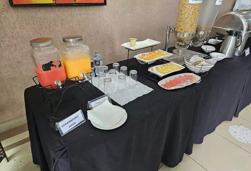 Bridgeview Hotel & Conference Centre