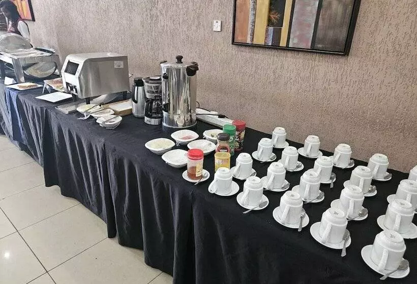 Bridgeview Hotel & Conference Centre