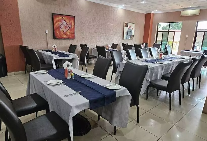 Bridgeview Hotel & Conference Centre