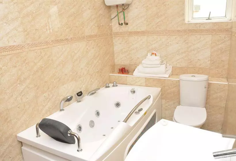هتل Claridon S & Resorts