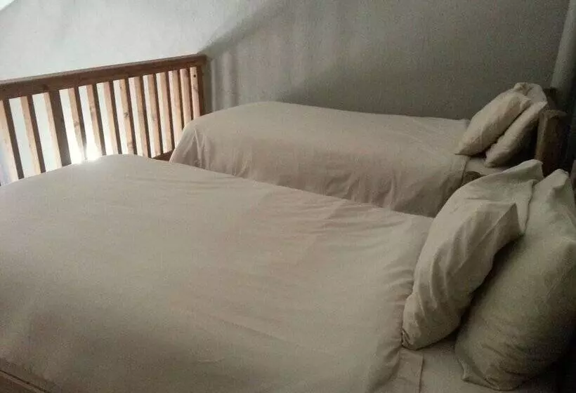 فندق Bundu Lodge