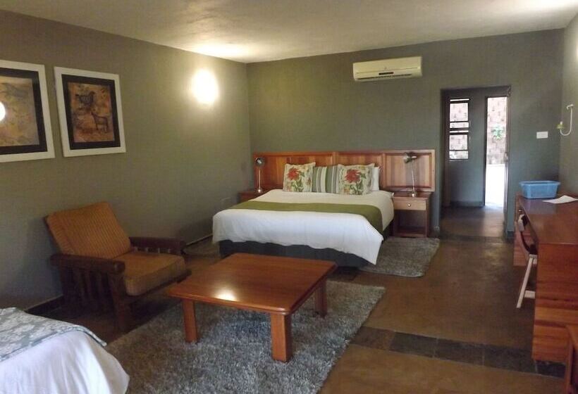 فندق Bundu Lodge