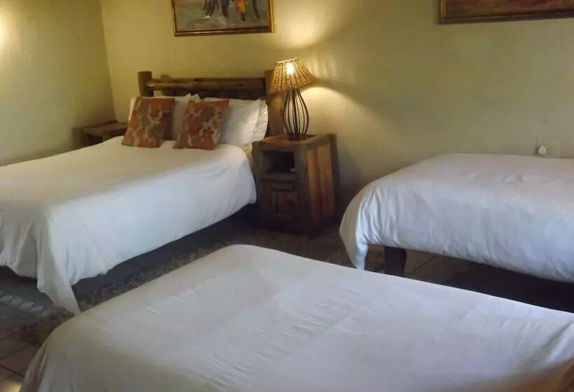 فندق Bundu Lodge