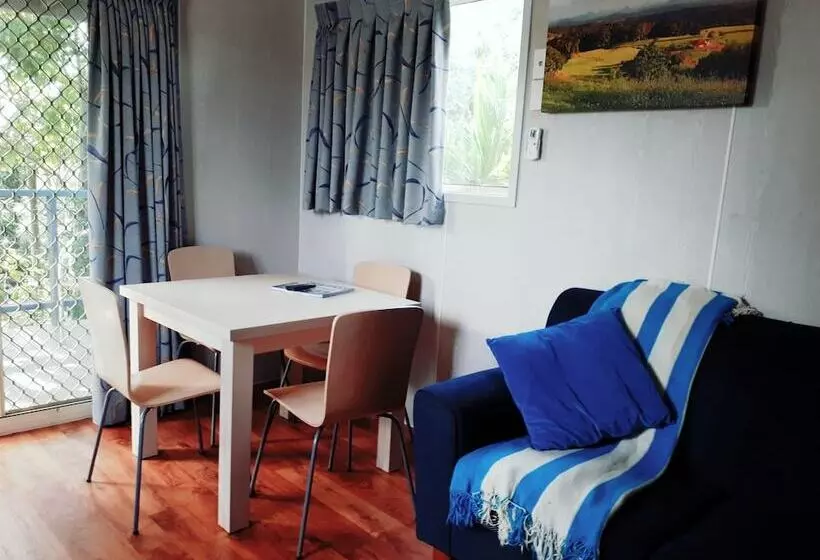ホテル Caloundra Waterfront Holiday Park