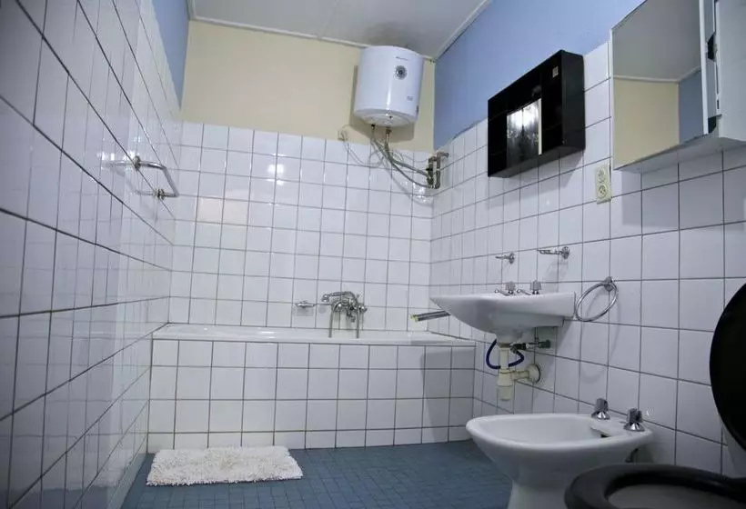 هتل Discover Rwanda Gisenyi Beach