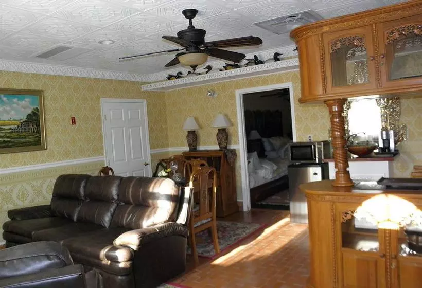 فندق Dover Garden Suites