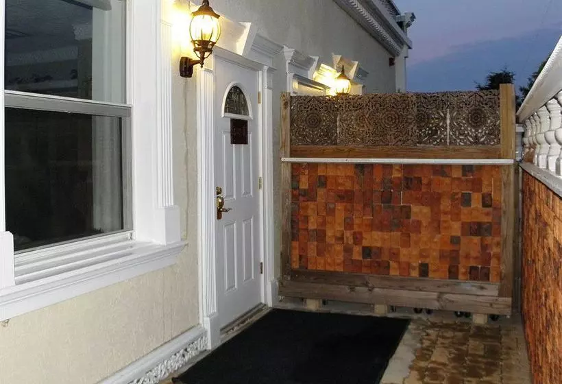 فندق Dover Garden Suites