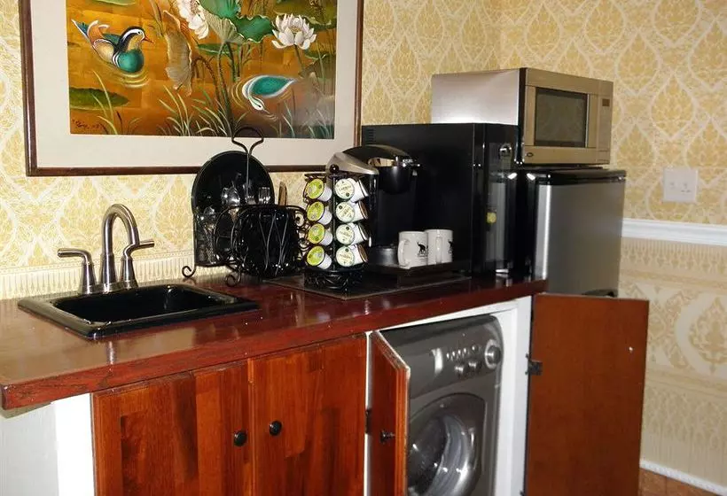 فندق Dover Garden Suites