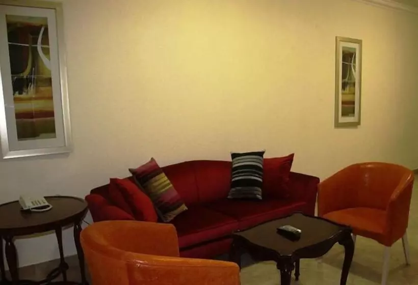 هتل Karibu Leisure Resort