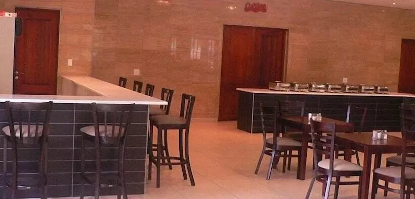 هتل Karibu Leisure Resort