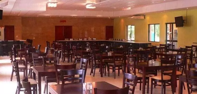 هتل Karibu Leisure Resort