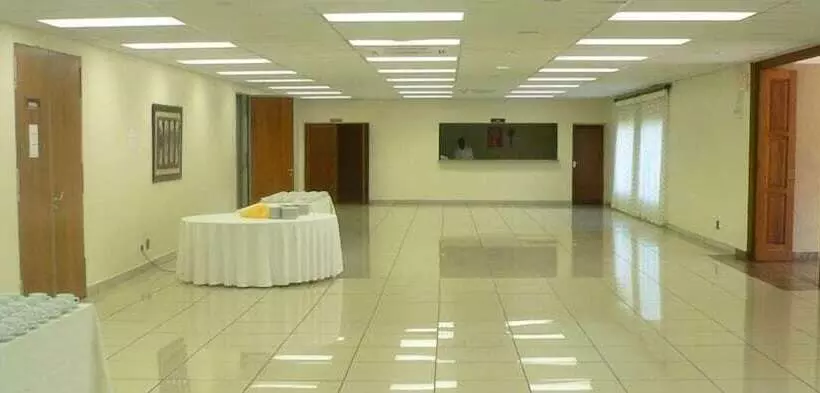 هتل Karibu Leisure Resort