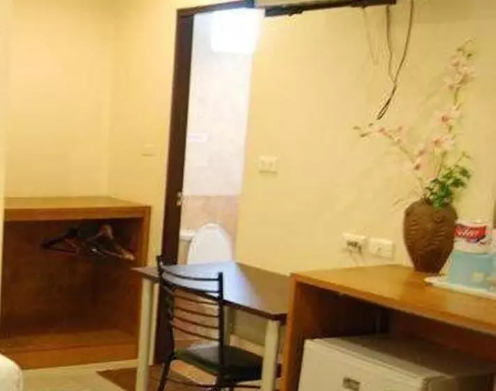 هتل Rambuttri House