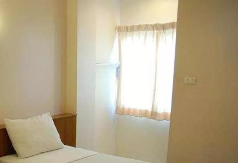 هتل Rambuttri House