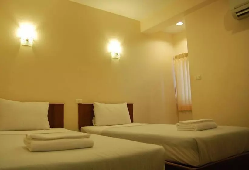 هتل Rambuttri House