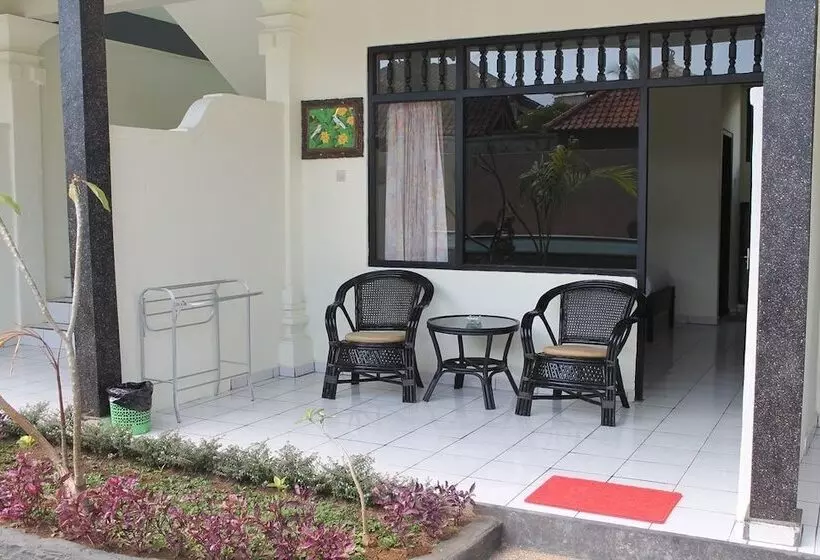 בית מלון כפרי Ray Beach Inn