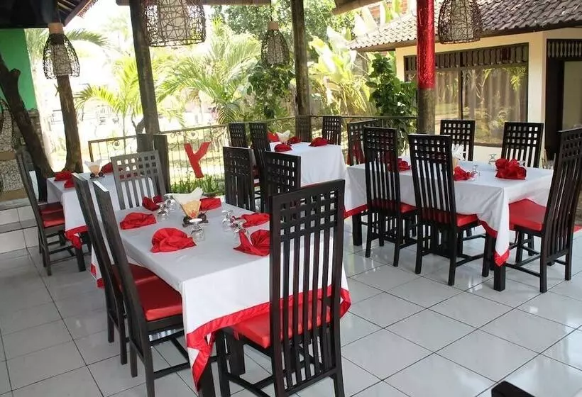 בית מלון כפרי Ray Beach Inn