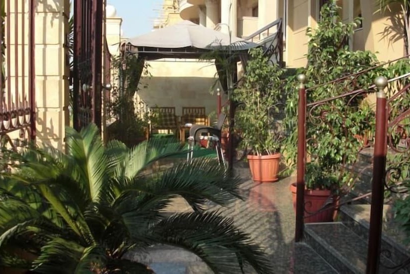 پانسیون Cairo Plaza Guest House