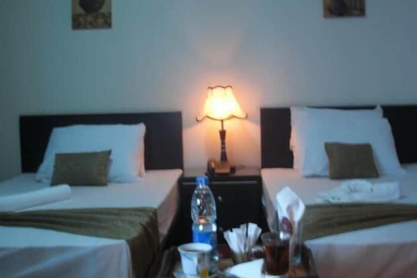 پانسیون Cairo Plaza Guest House