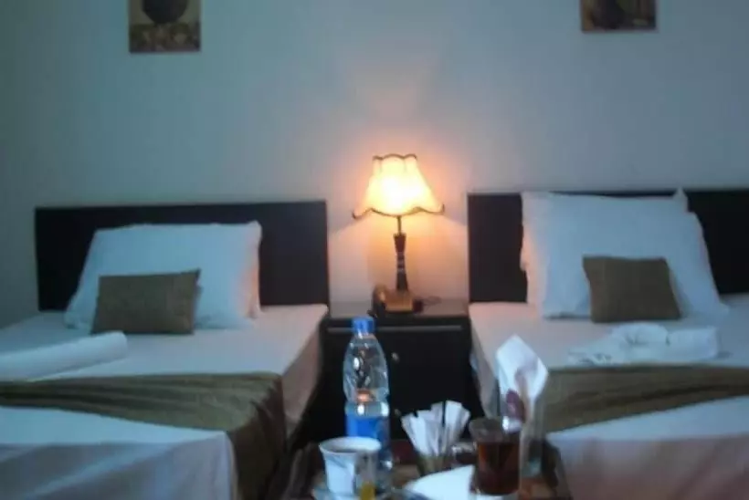 پانسیون Cairo Plaza Guest House