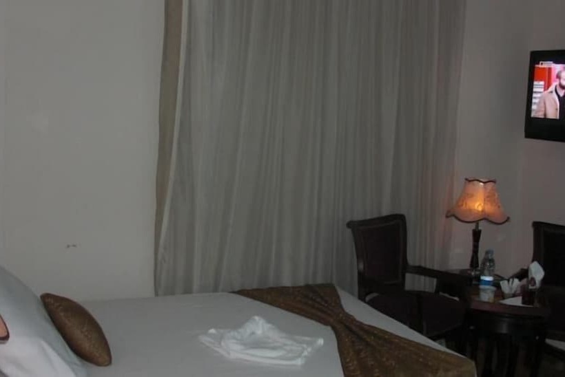 پانسیون Cairo Plaza Guest House