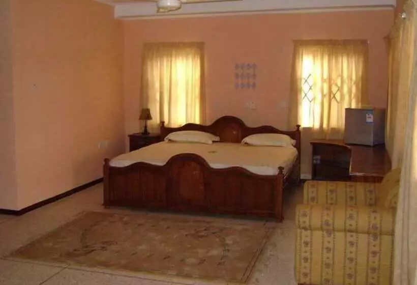 ペンション East Airport Guesthouse