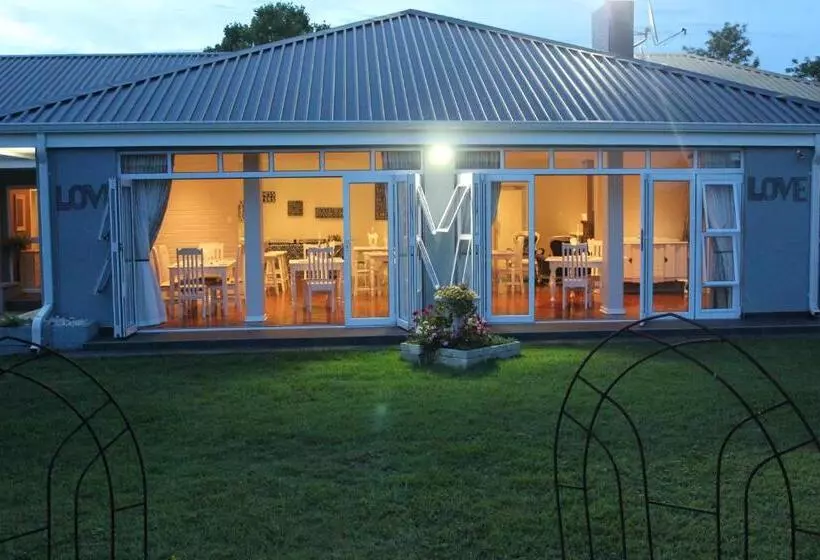 Pensão Nauntons Guest House