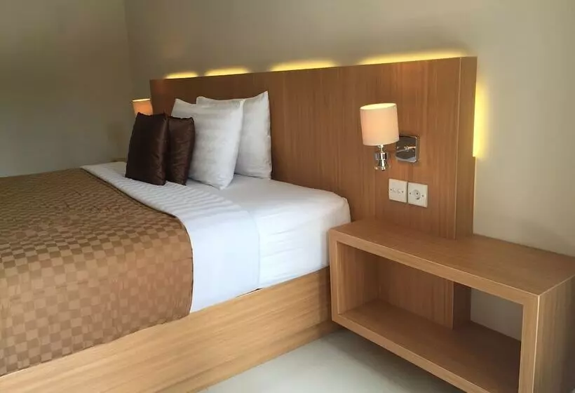 Pensió Teja Home Stay