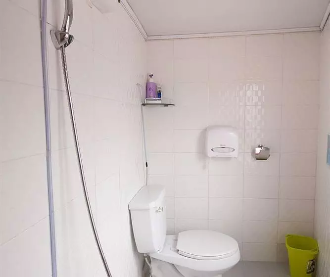 Popcorn Hostel Busan Station