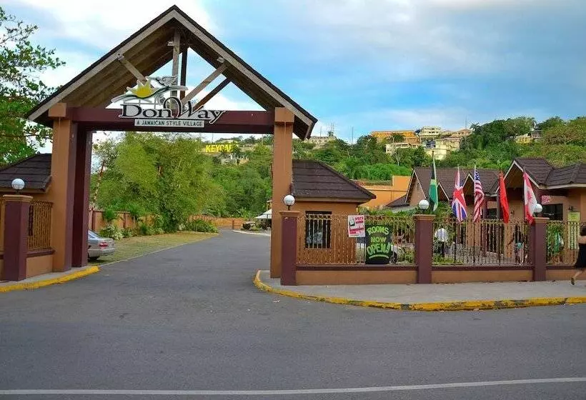 استراحتگاه Donway, A Jamaican Style Village