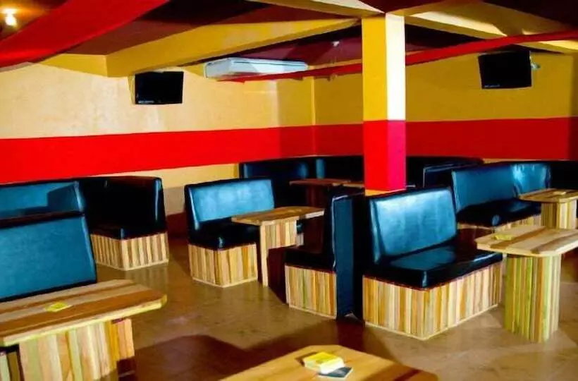 استراحتگاه Donway, A Jamaican Style Village
