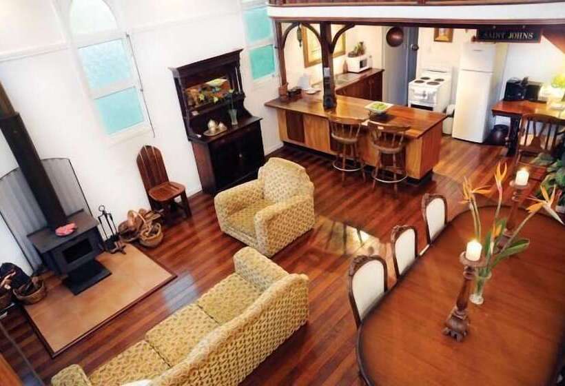 住宿加早餐  Clouds On Beechmont