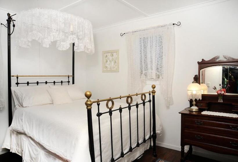 住宿加早餐  Clouds On Beechmont