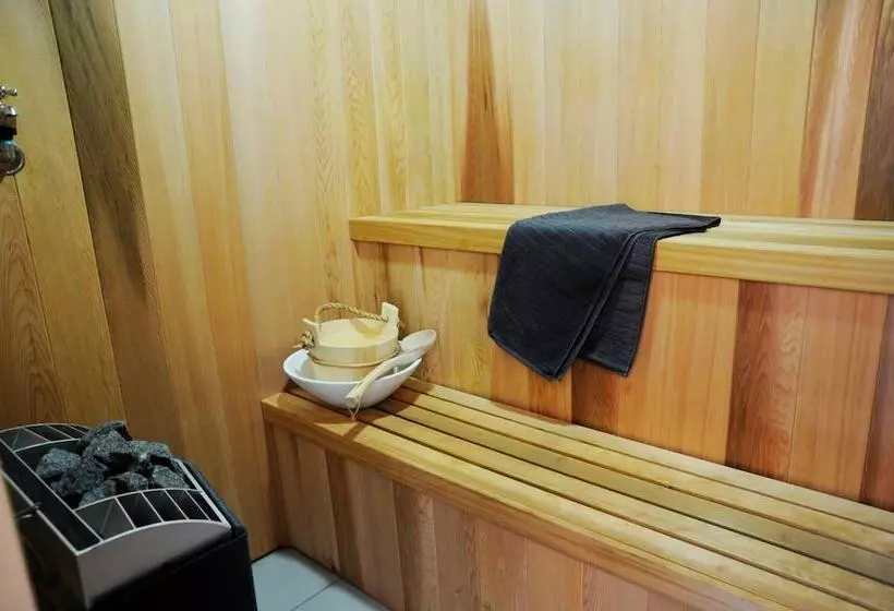 Bed and Breakfast Clouds On Beechmont