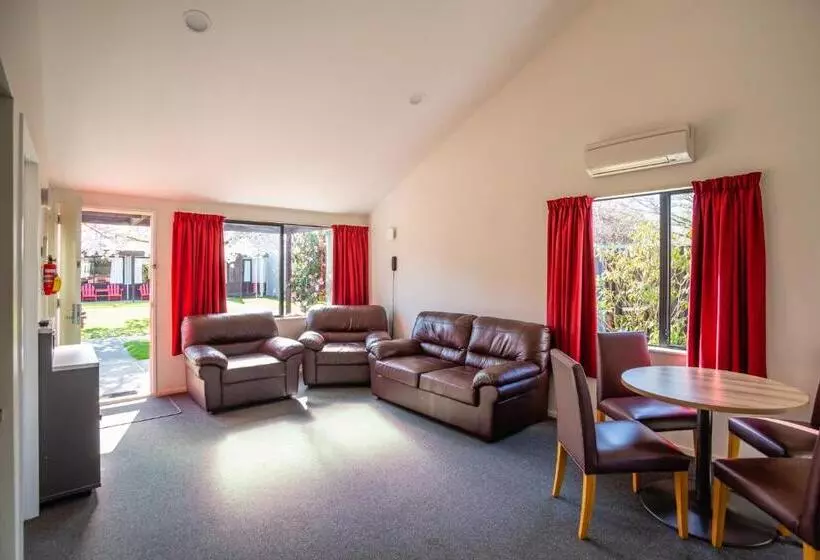 Christchurch Park Motel