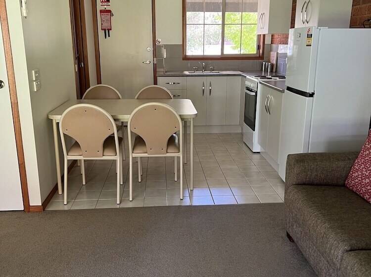 Greenways Holiday Units